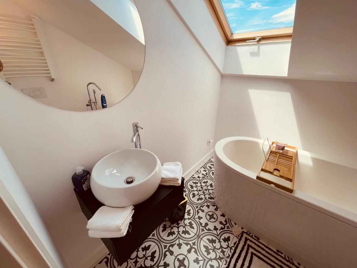 Apartamenty Ktw Penthouse Z Tarasem คาโตวีตเซ ภายนอก รูปภาพ