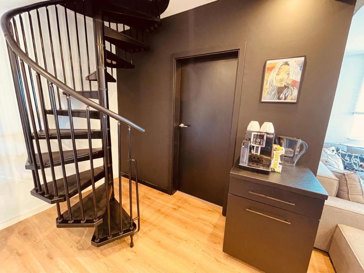 Apartamenty Ktw Penthouse Z Tarasem คาโตวีตเซ ภายนอก รูปภาพ