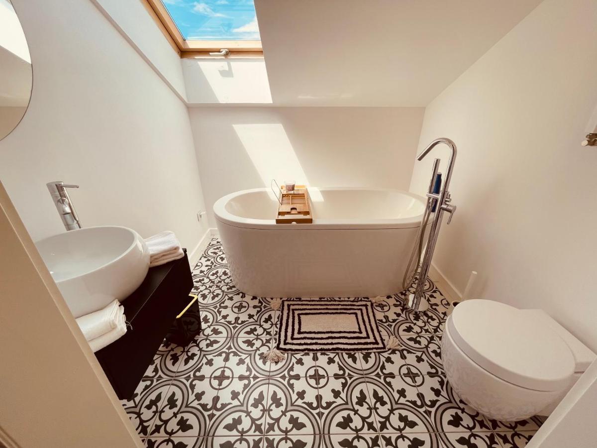 Apartamenty Ktw Penthouse Z Tarasem คาโตวีตเซ ภายนอก รูปภาพ